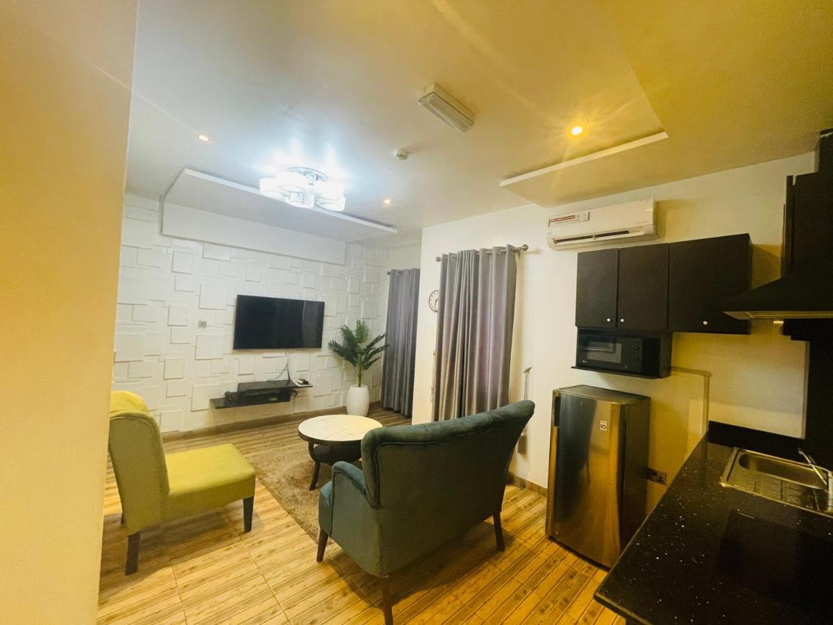 James Court Hotel & Luxury Apartments Леккі Екстер'єр фото