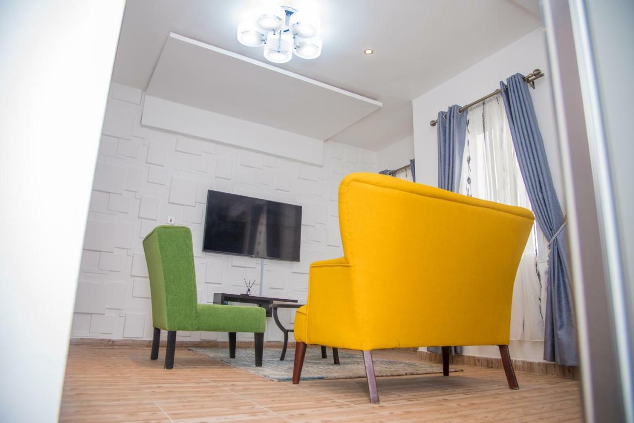 James Court Hotel & Luxury Apartments Леккі Екстер'єр фото