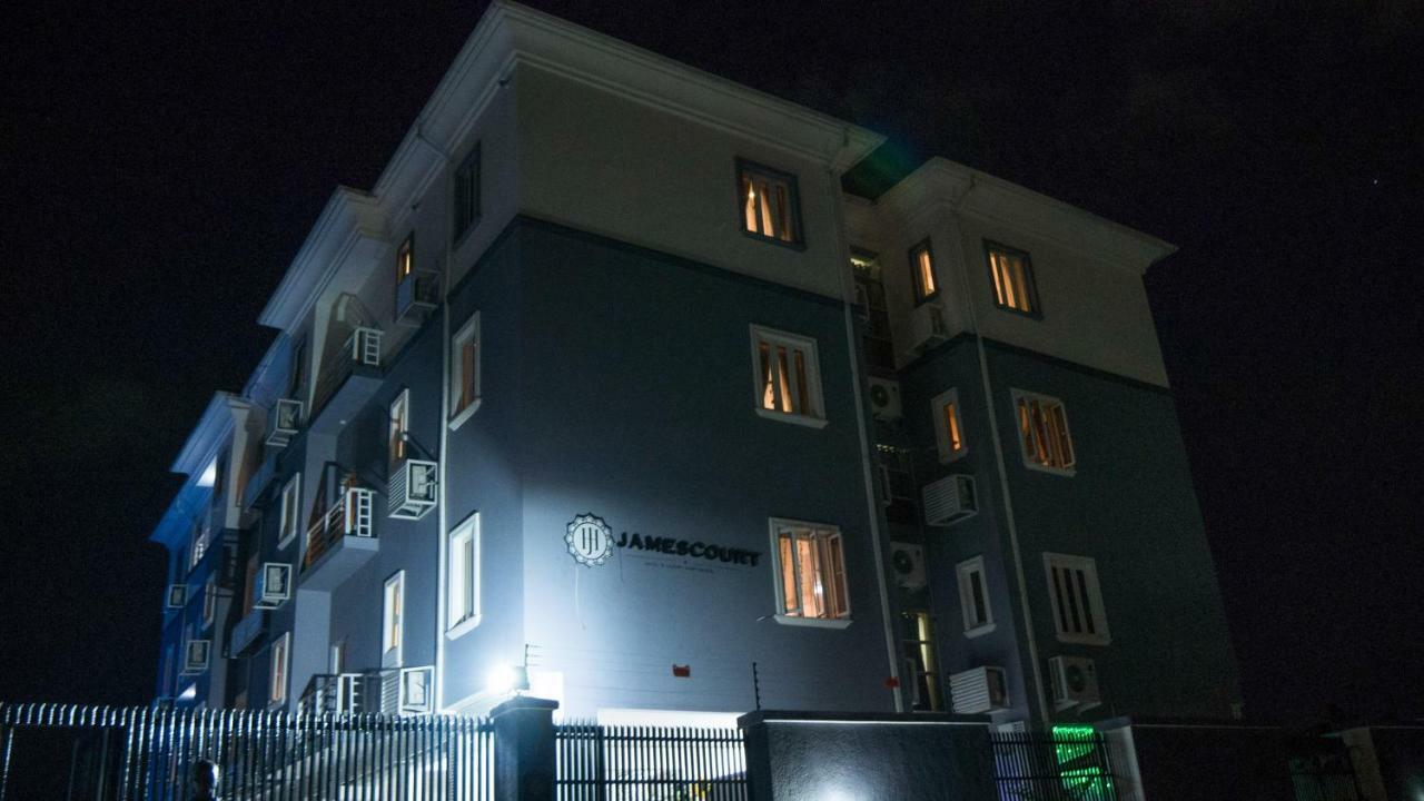 James Court Hotel & Luxury Apartments Леккі Екстер'єр фото